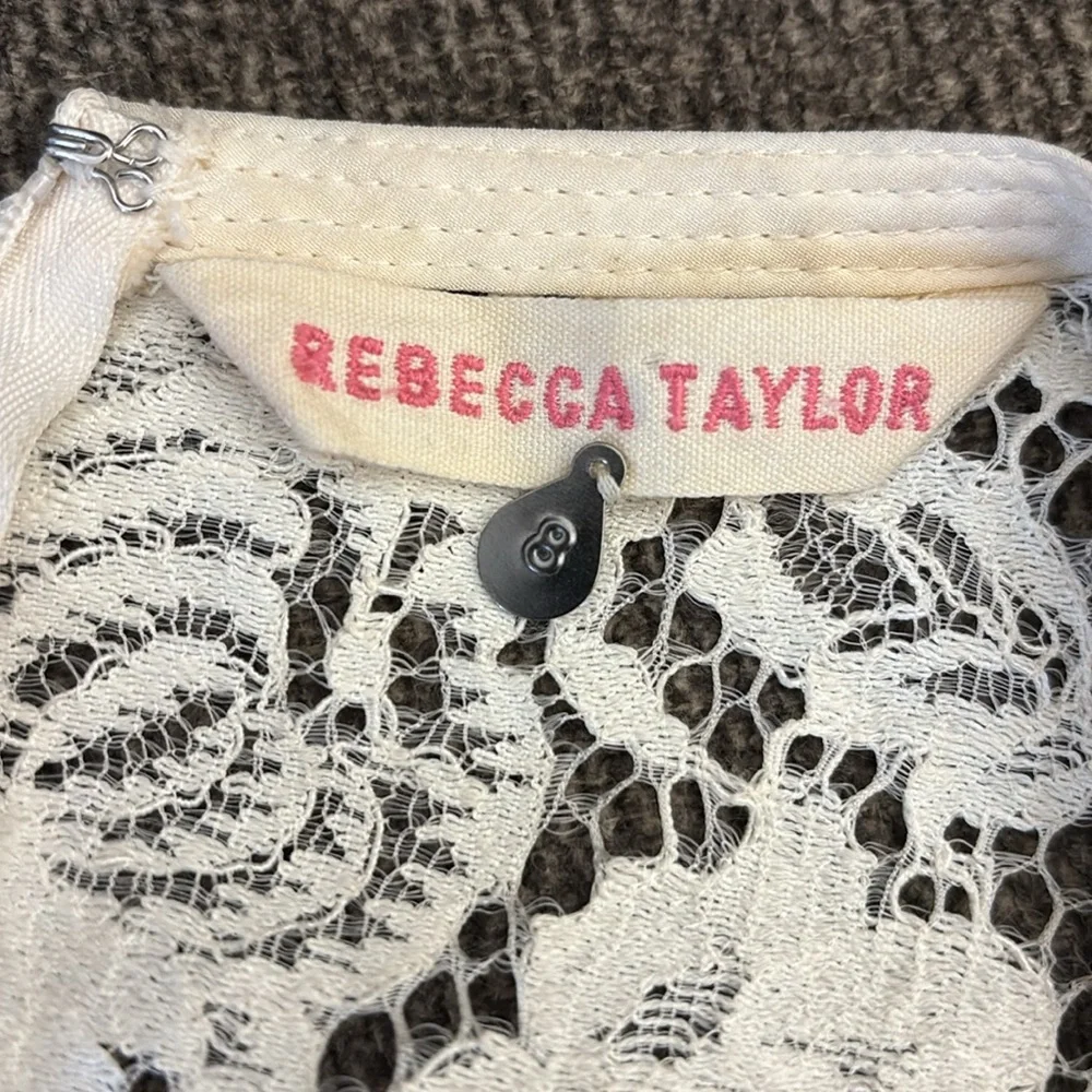 Rebecca Taylor Lace Shifts
Slit Neck Short Sleeve Mini Patchwork Dress Size 8 - Picture 9 of 15
